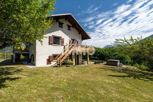 Luxus-Haus in Saint-Eustache, Haute-Savoie