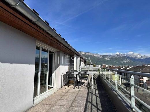 Apartment in Annecy, Haute-Savoie