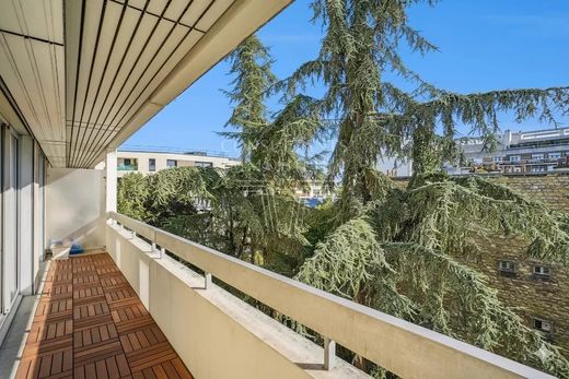 Apartment / Etagenwohnung in Motte-Picquet, Commerce, Necker, Paris