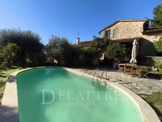 Luxury home in Le Rouret, Alpes-Maritimes