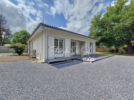 호화 저택 / Blanquefort, Gironde