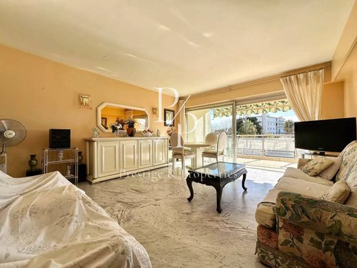 ‏דירה ב  קאן, Alpes-Maritimes