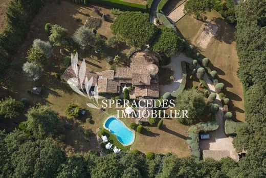 Villa a Saint-Vallier-de-Thiey, Alpi Marittime