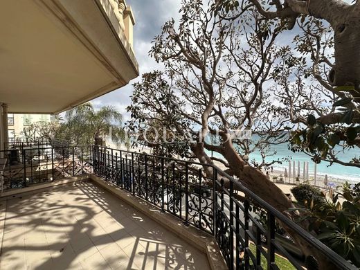 Apartment in Menton, Alpes-Maritimes