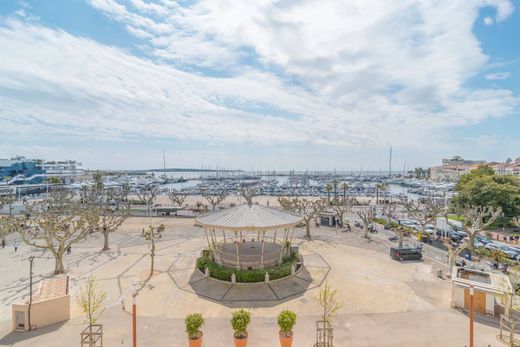 カンヌ, Alpes-Maritimesのアパートメント