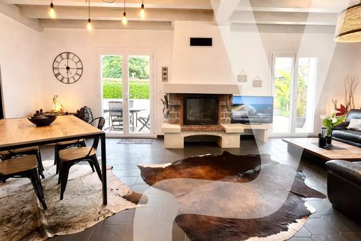 Luxury home in Biscarrosse, Landes