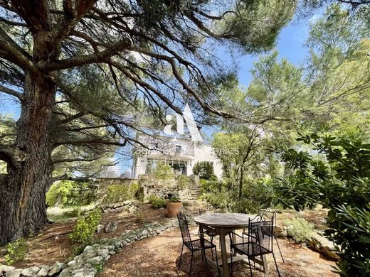 Casa de lujo en Mouriès, Bocas del Ródano