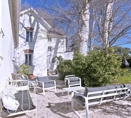 Luksusowy dom w Rivesaltes, Pyrénées-Orientales