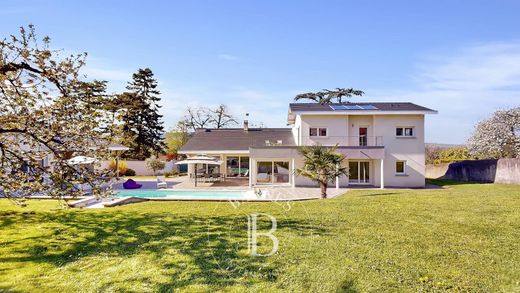 Luxury home in Rive-de-Gier, Loire