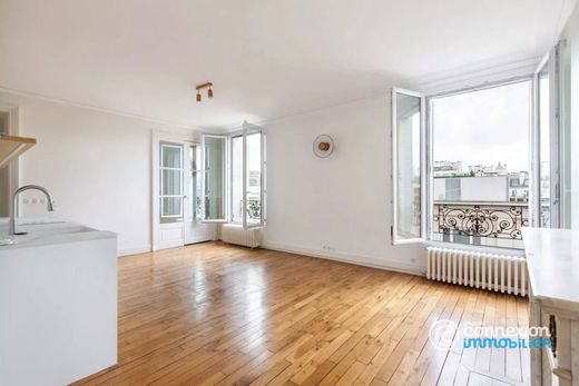Apartment in Sorbonne, Jardin des Plantes, Saint-Victor, Paris