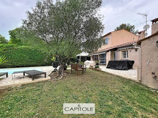 Casa de lujo en Mougins, Alpes Marítimos