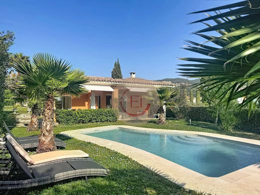 Villa in Mandelieu-la-Napoule, Alpes-Maritimes