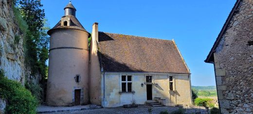 Palace in Villavard, Loir-et-Cher
