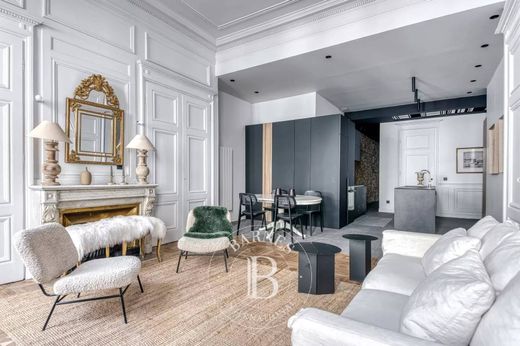 Apartment for rent per month in Lyon