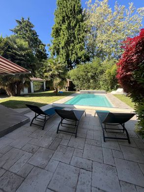 Villa in Serris, Seine-et-Marne