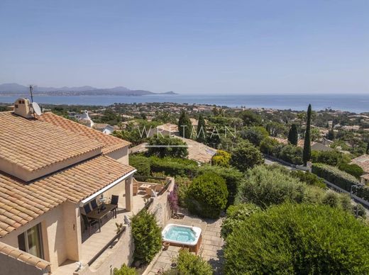 Luxury home in Saint-Aygulf, Var