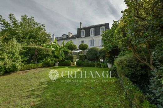 منزل ﻓﻲ Poissy, Yvelines