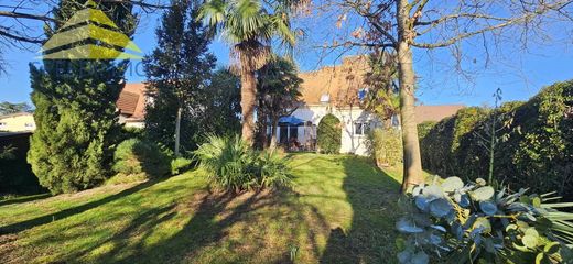 Casa de lujo en Boussy-Saint-Antoine, Essonne