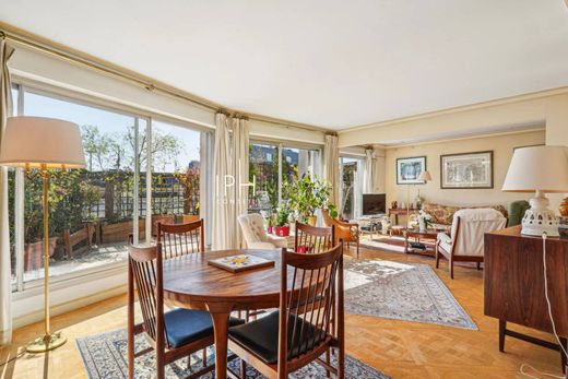 Piso / Apartamento en Neuilly-sur-Seine, Altos de Sena