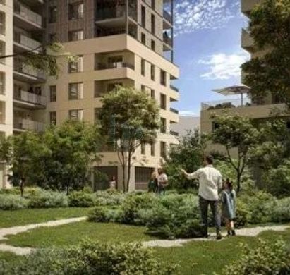 Apartment / Etagenwohnung in Bordeaux, Gironde