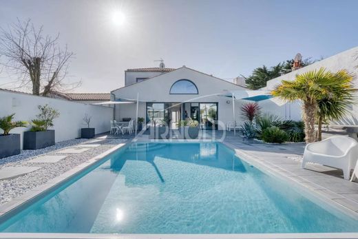 Casa di lusso a Les Sables-d'Olonne, Vandea