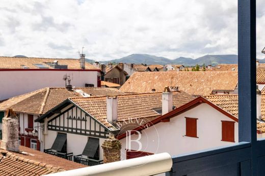 Apartment / Etagenwohnung in Saint-Jean-de-Luz, Pyrénées-Atlantiques