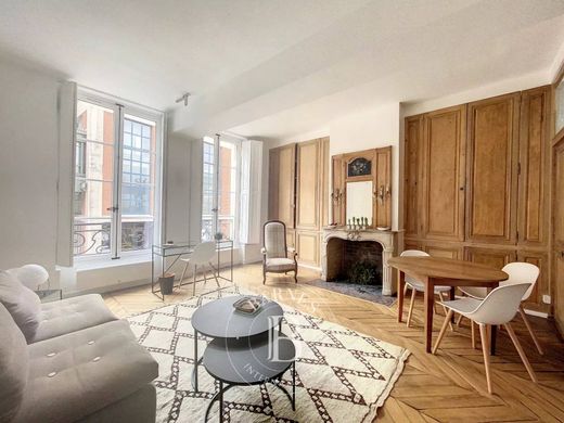 Apartment in Sorbonne, Jardin des Plantes, Saint-Victor, Paris