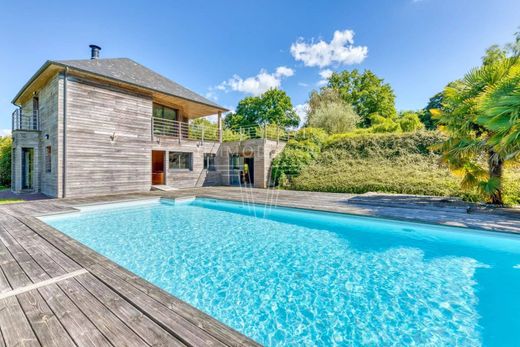 Luxury home in Pont-l'Évêque, Calvados
