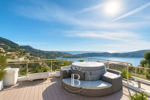 Villefranche-sur-Mer, Alpes-Maritimesのヴィラ