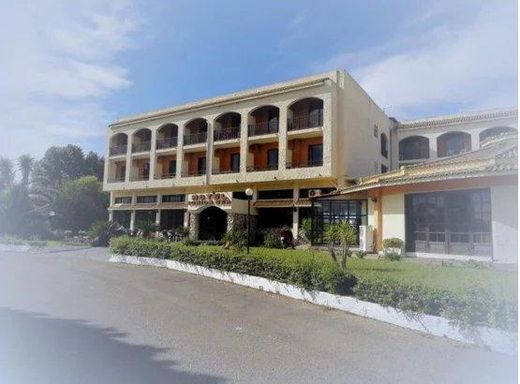 Hotel w Pýrgos, Nomós Ileías