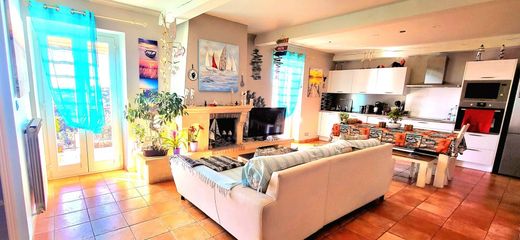 Luxus-Haus in Colomars, Alpes-Maritimes