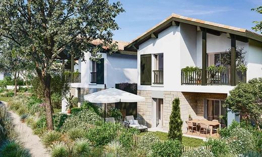 Apartment / Etagenwohnung in Bidart, Pyrénées-Atlantiques