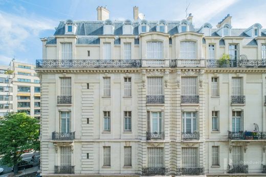 ‏משרד ב  Paris 08 Élysée, Paris