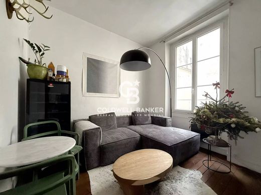 テンプル、ランビュトー、フラン・ボジュース, Parisのアパートメント