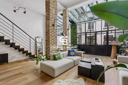 Apartment in Belleville, Père-Lachaise, Ménilmontant, Paris