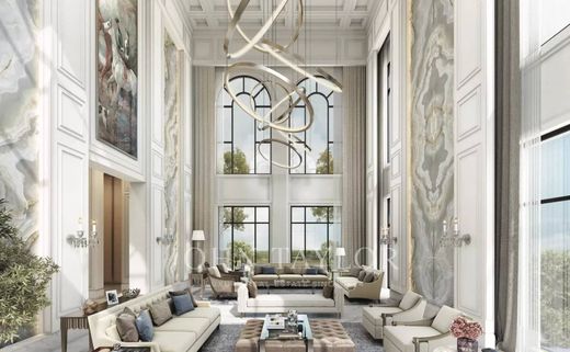 ﻓﻴﻼ ﻓﻲ دبي