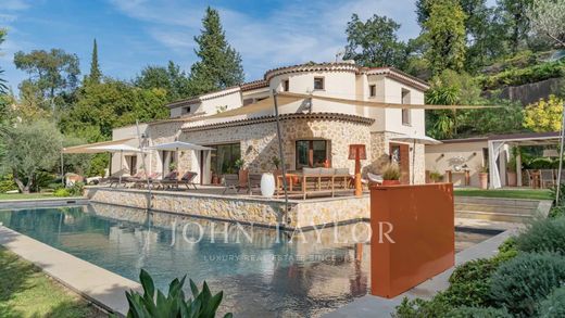 Luxus-Haus in Mougins, Alpes-Maritimes