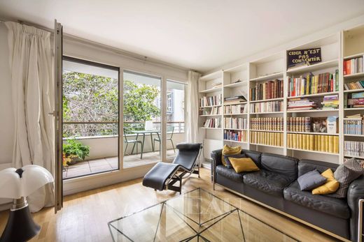 Appartement à Provence-Opéra – Grands Boulevards, Paris