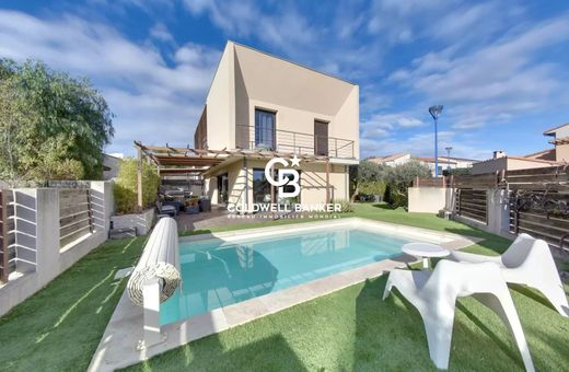 Villa in Cabestany, Pyrénées-Orientales