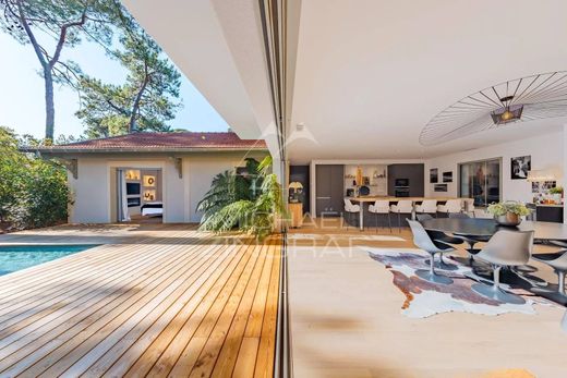 Luxury home in Arcachon, Gironde