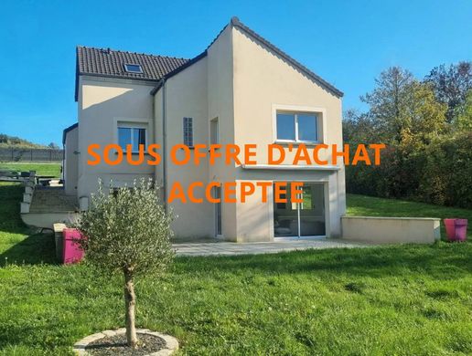 Luxury home in Beynes, Yvelines