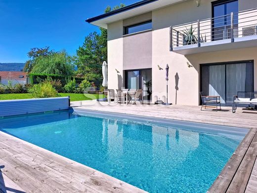 Luxe woning in Saint-Germain-sur-Rhône, Haute-Savoie