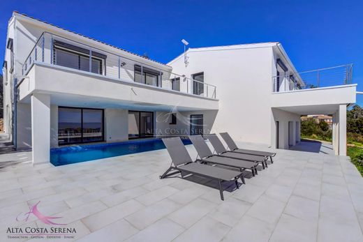 Luxury home in Solenzara, South Corsica