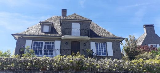 Casa de lujo en Aurillac, Cantal