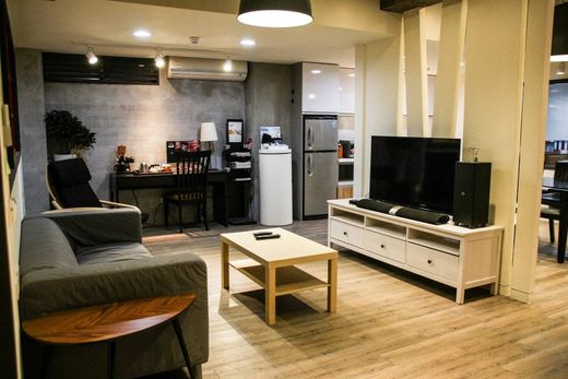 Apartment in Saint-Ouen, Seine-Saint-Denis