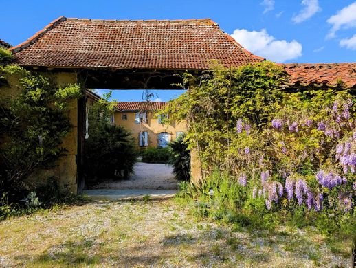 호화 저택 / Estampes, Gers