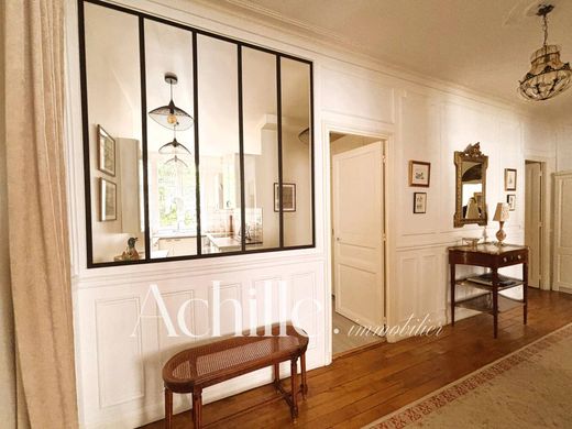Apartment in La Muette, Auteuil, Porte Dauphine, Paris