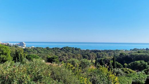 Villa in Villeneuve-Loubet, Alpes-Maritimes