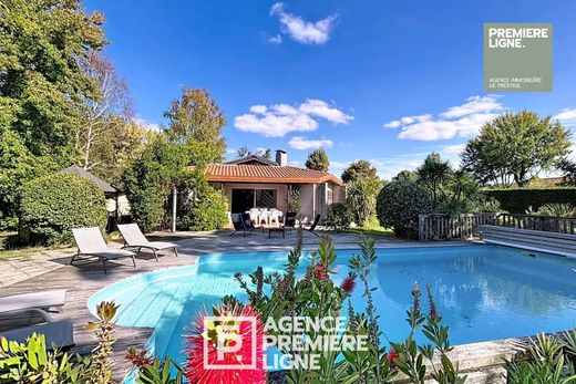 Luxury home in Biscarrosse, Landes