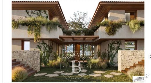 Luxury home in Saint-Tropez, Var